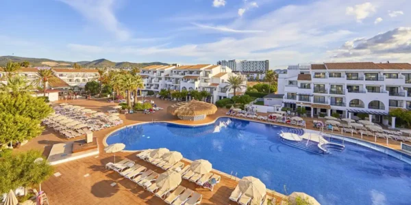 Ibiza Deluxe Beachfront Escape with All Meals & Drinks
Ibiza, Playa d'en Bossa