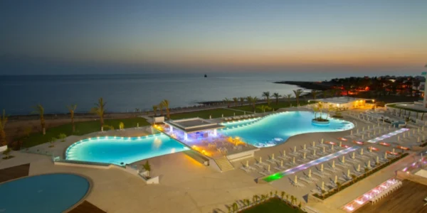 King Evelthon Beach Hotel Paphos – All‑Inclusive 5★ Resort with Flights | Cyprus Holidays